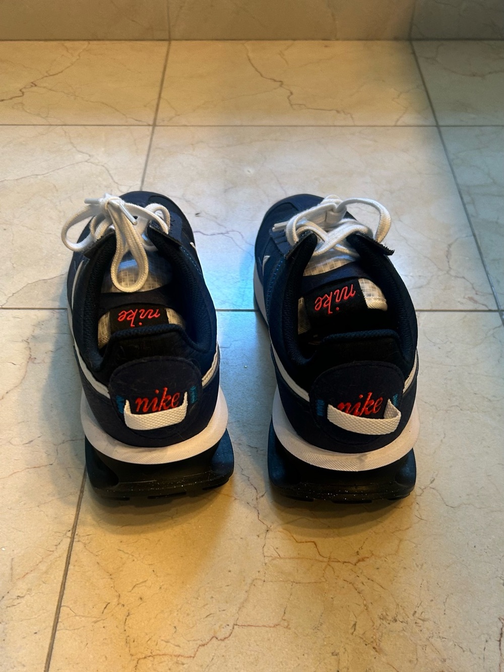 Nike Air Max Pre-Day Navy and White - Picture 4 of 6